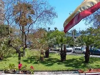 בית הארחה Holland International קטאניה
